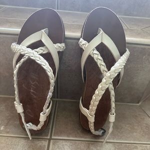 7.5 Blowfish sandals